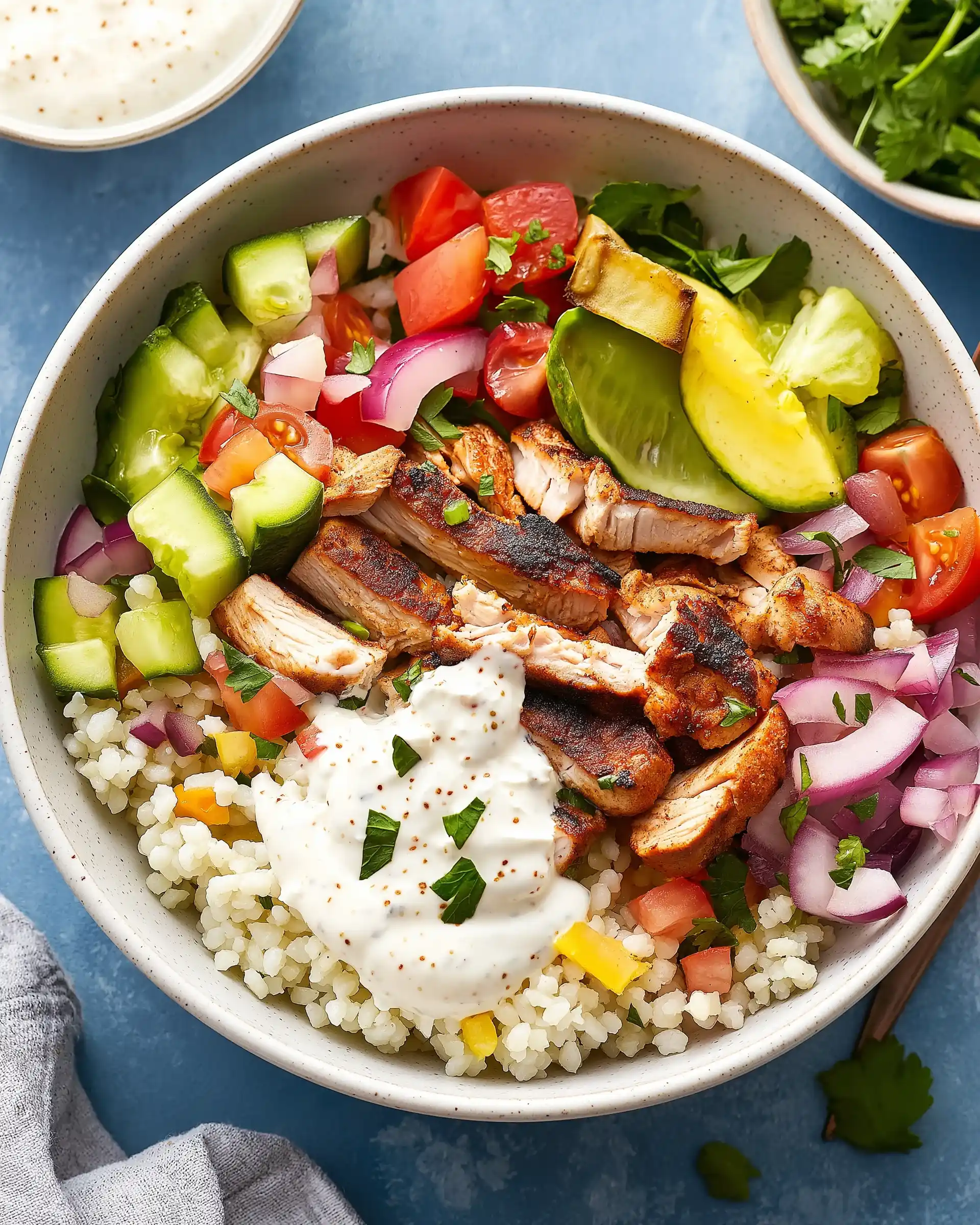 Hähnchen Shawarma Bowl: So gelingt das perfekte Rezept!