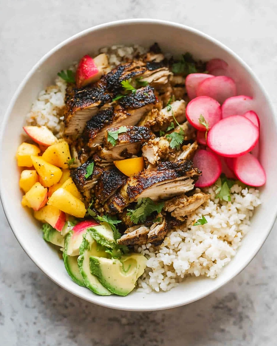 Jamaikanisches Jerk-Hühnchen mit Blumenkohlreis genießen!