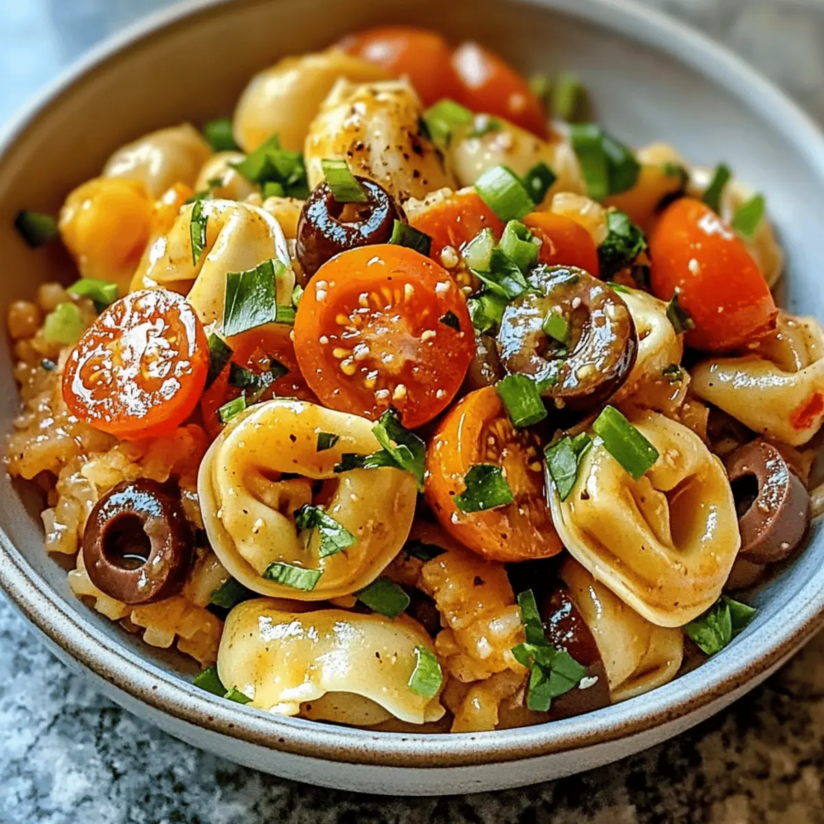 Würziger Süß-Honig Tortellini-Nudelsalat leicht gemacht
