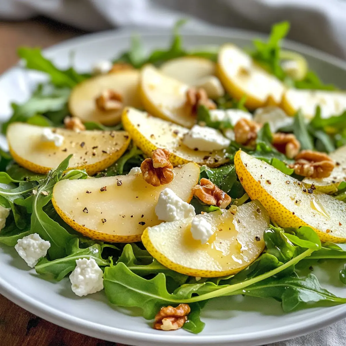 Birnen- und Rucola-Salat mit Honig-Vinaigrette genießen