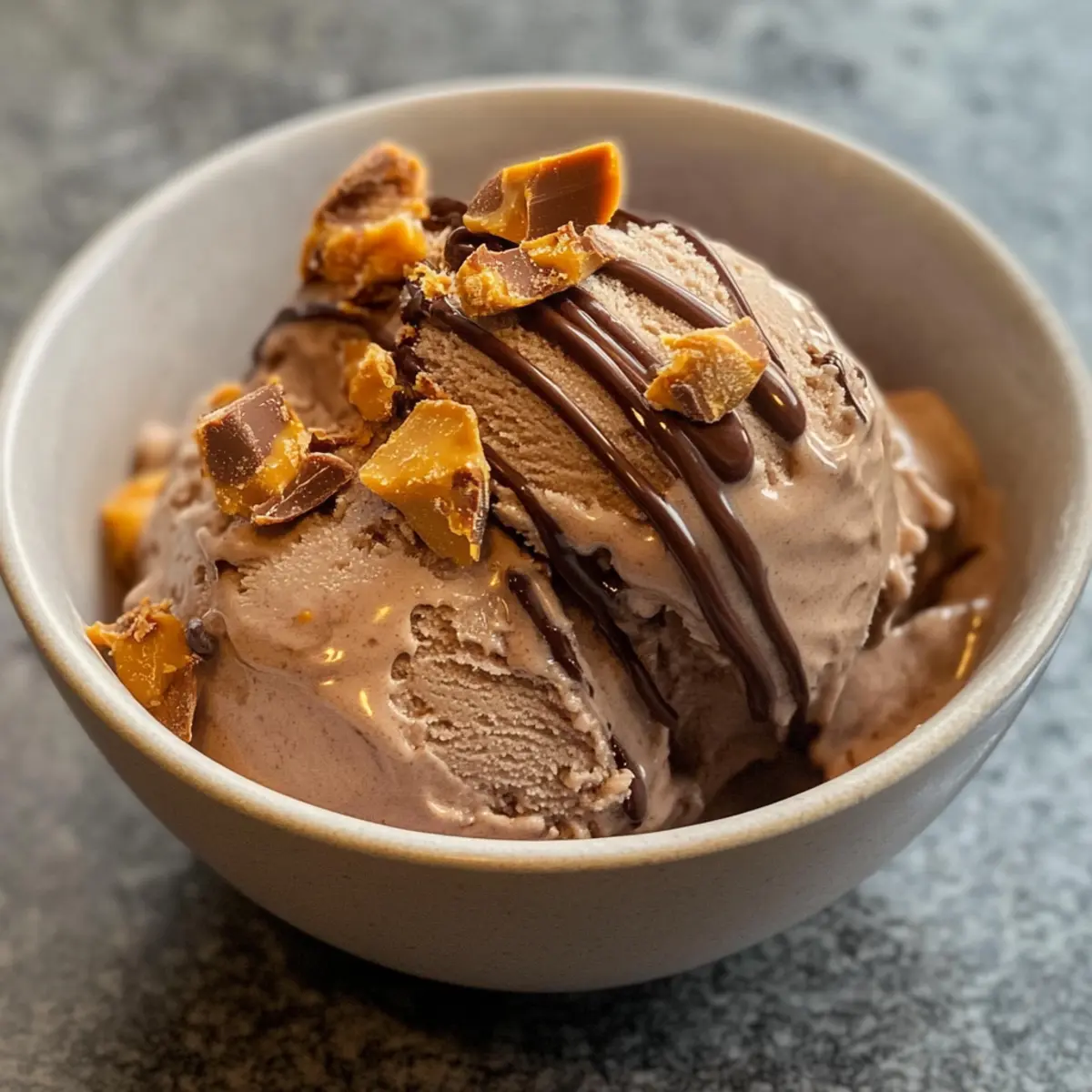 Schokoladen-Erdnussbutter Ninja Creami Eisgenuss